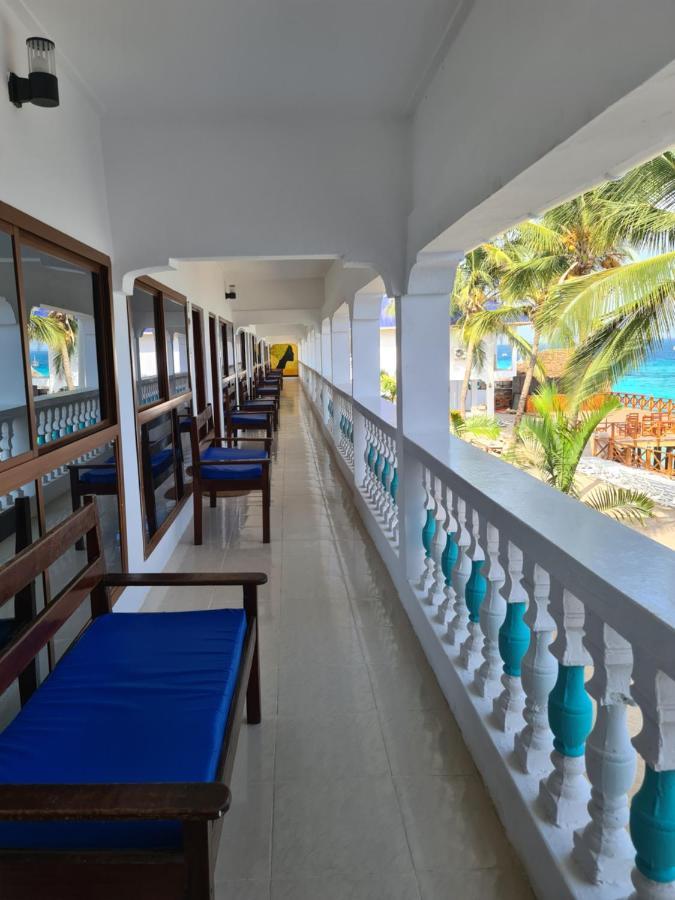 Zenobia Beach Resort Нунгві Екстер'єр фото