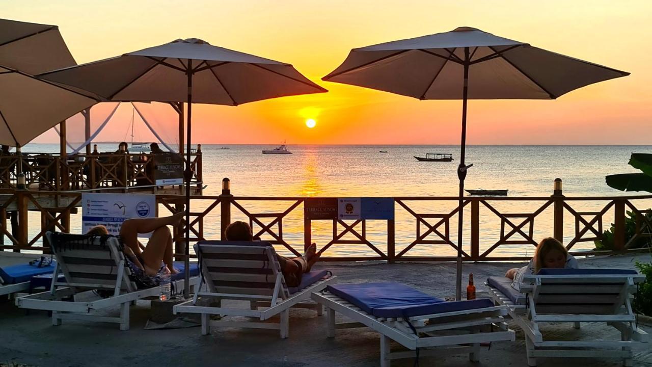 Zenobia Beach Resort Нунгві Екстер'єр фото