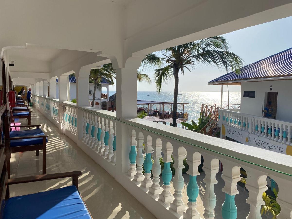 Zenobia Beach Resort Нунгві Екстер'єр фото