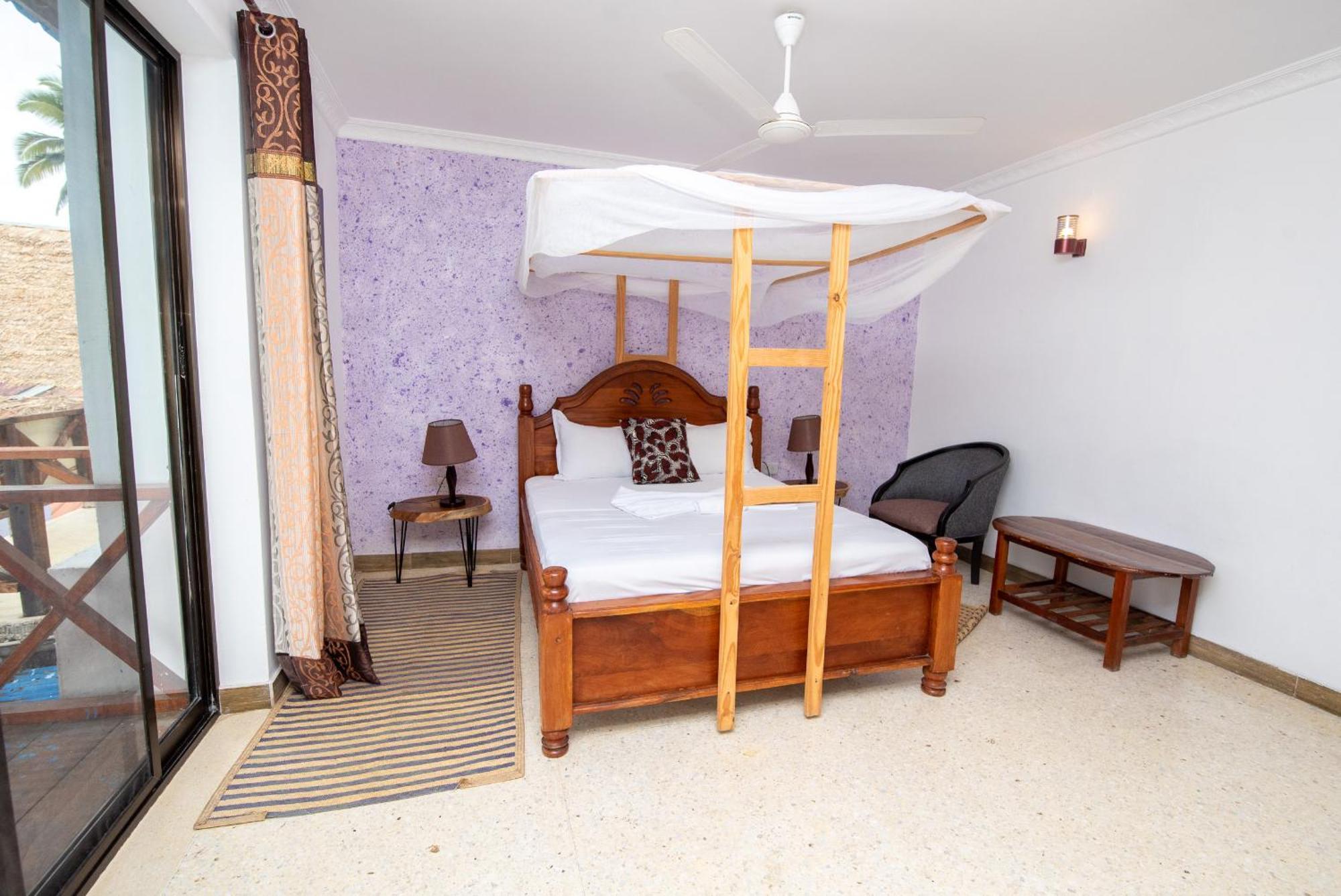 Zenobia Beach Resort Нунгві Номер фото